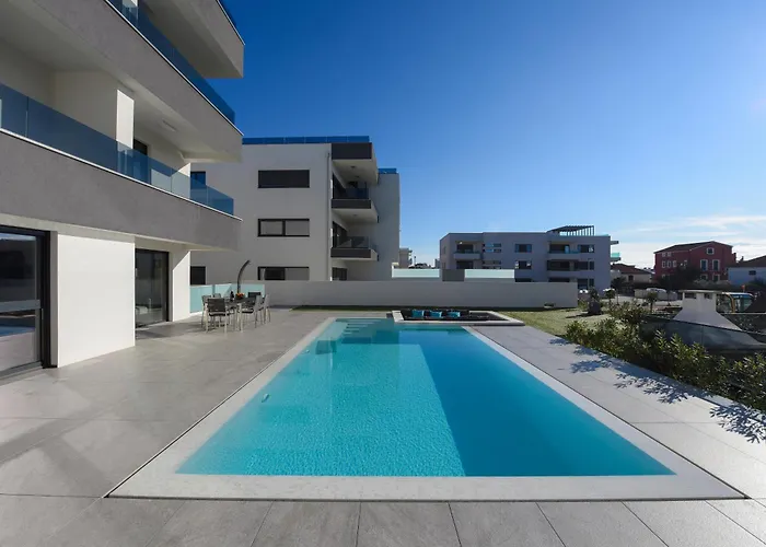Fux Luxury Infinty-Pool Zadar